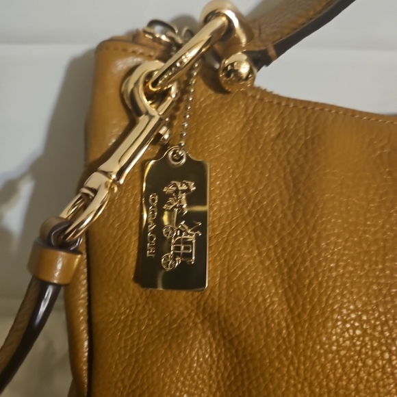 Coach Mia Shoulder Bag Pebble Leather Light Saddle Tan - Picture 7 of 13